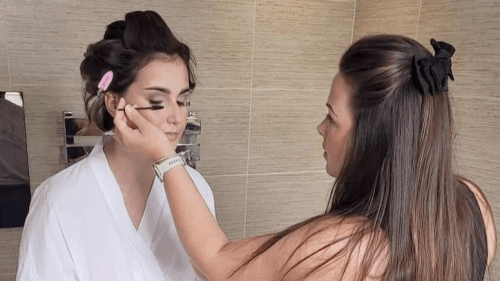 Sidni Leigh Makeup Artist cover image